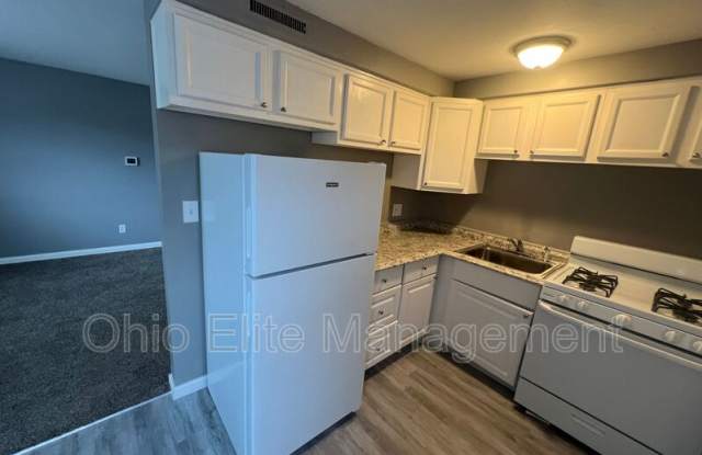 397 1/2 S Ogden Ave photos photos