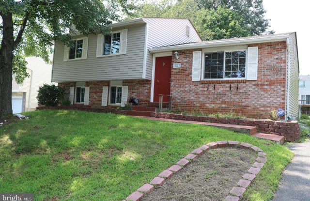 1107 BICKSLER DRIVE - 1107 Bicksler Drive, Herndon, VA 20170