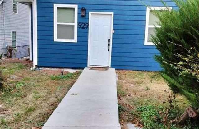 929 N Grand Avenue photos photos