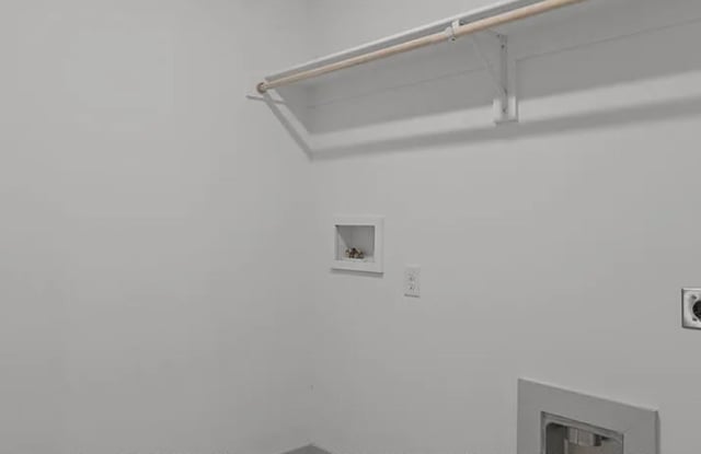 7454 9th Street Gallery 3