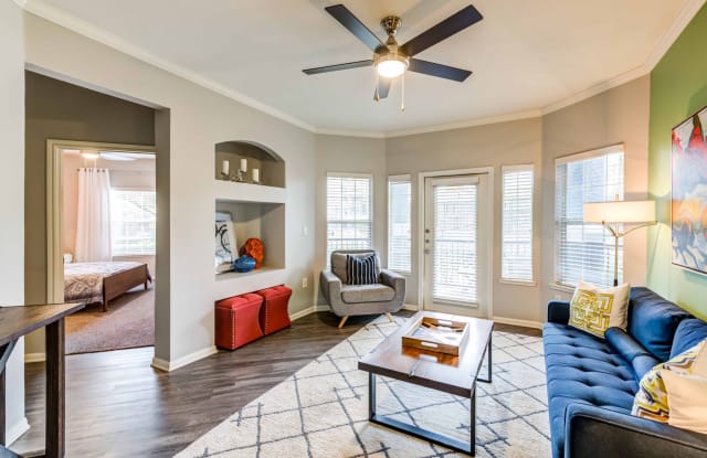 Benton Pointe photos photos