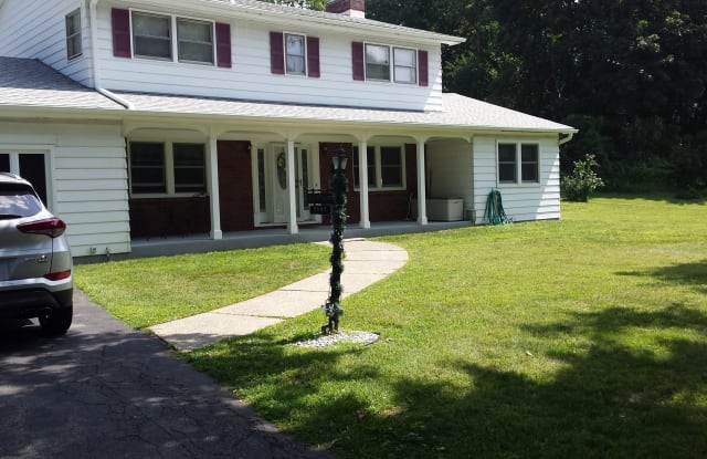 1268 North Ave - 1268 North Avenue, Beacon, NY 12508
