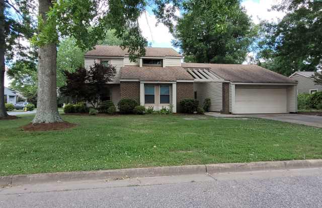 LAKE CHRISTOPHER - 1544 Edgewater Drive, Virginia Beach, VA 23464