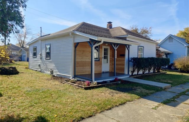 763 W Second Street - 763 2nd Street, Shelbyville, IN 46176
