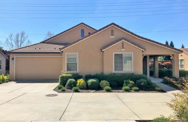 1353 Marseille Ln - 1353 Marseille Lane, Roseville, CA 95747