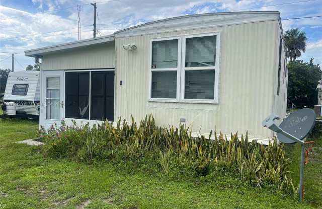 14725 NW 1 photos photos