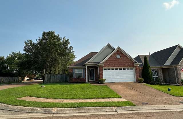 Lovely Cordova Home with Fenced Backyard! Gallery 3