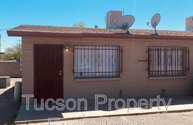 5760 South Park Avenue photos photos