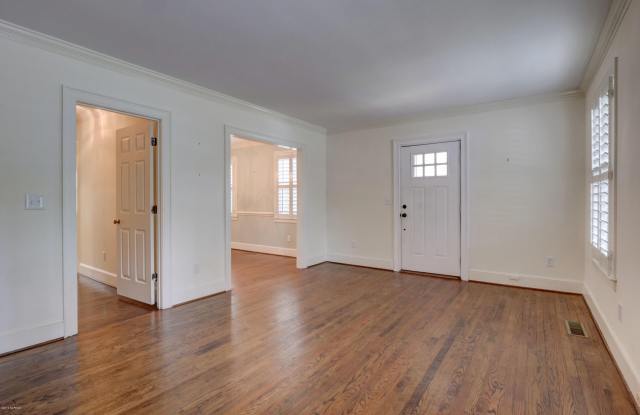 2724 Oleander Drive Gallery 3