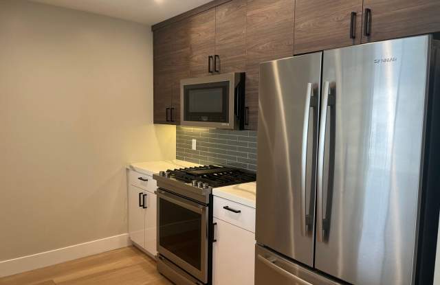 Bayview Townhomes at Point Loma Gallery 4
