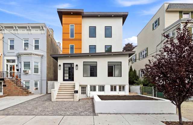 138 AVENUE C Gallery 1