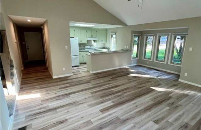 8207 Skirmish Lane Gallery 3