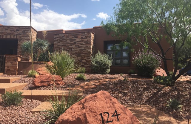 Clifs of Snow Canyon - 3052 N Snow Canyon Pkwy, St. George, UT 84770