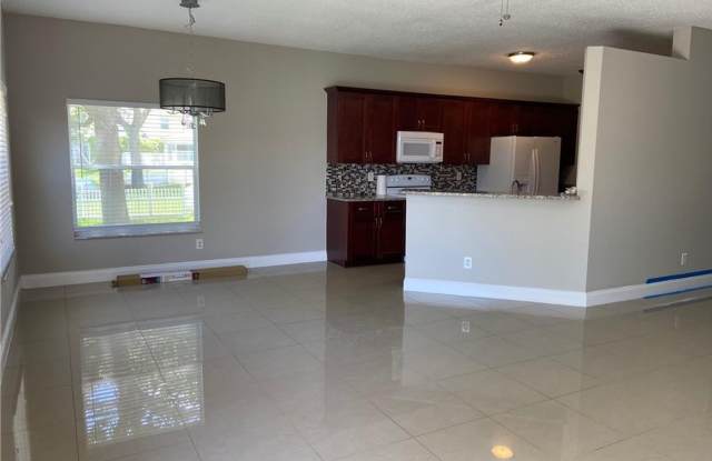 4838 NW 58th Place, Coconut Creek, FL 33073 - 4838 Northwest 58th Place, Coconut Creek, FL 33073