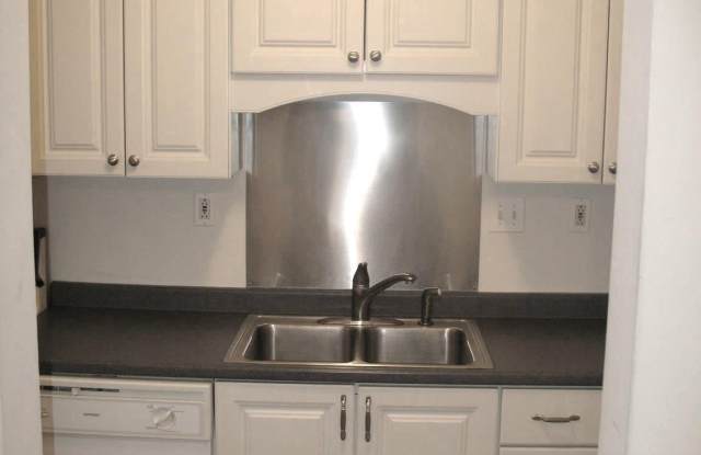 4023 18TH ROAD N - 4023 18th Road North, Arlington, VA 22207