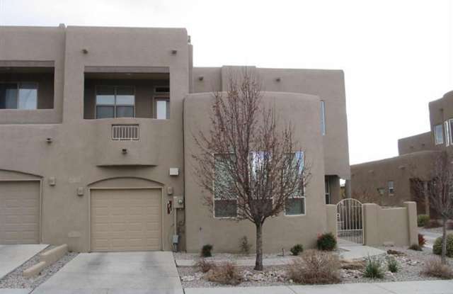 Desert Ridge 2/BD 2.5/BA 1/CG 1500/sf Townhouse photos photos