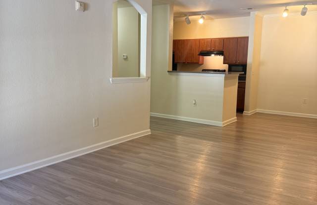 800 Vista Lake Dr Apt 203 - 800 Vista Lake Drive, Buncombe County, NC 28715