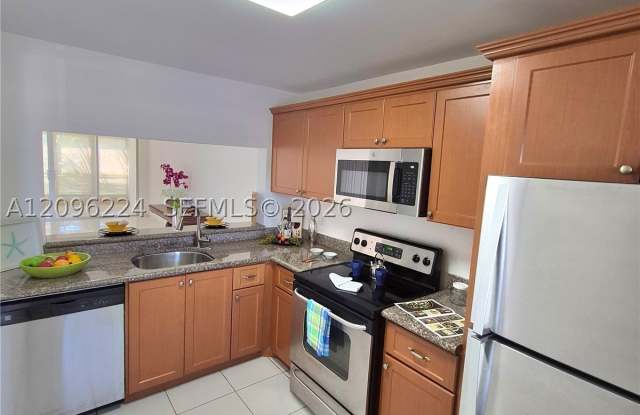 1931 Sabal Palm Dr Gallery 4