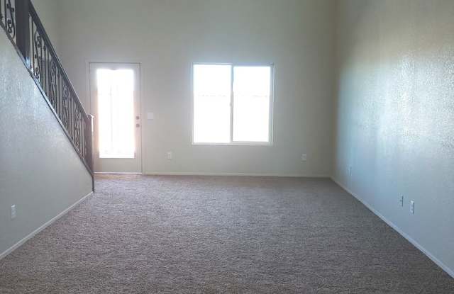 Two Story Townhome for rent! Gallery 3