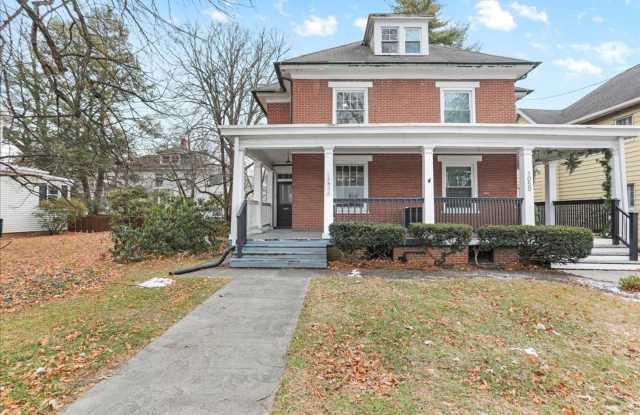 1052 Edgar Avenue photos photos