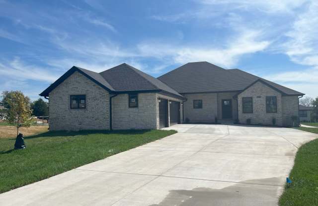 Beautiful BRAND-NEW 4 bedroom, 2 bath home on a cul-de-sac in the exclusive Lion's Gate neighborhood! photos photos