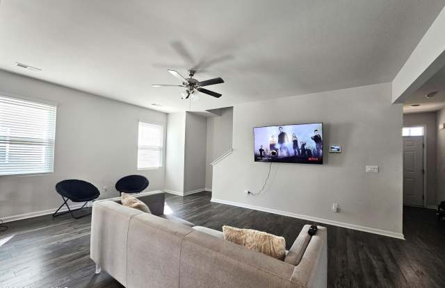1403 Deer Hollow Run Gallery 2