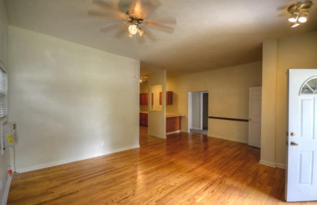 409 E 2nd Gallery 2
