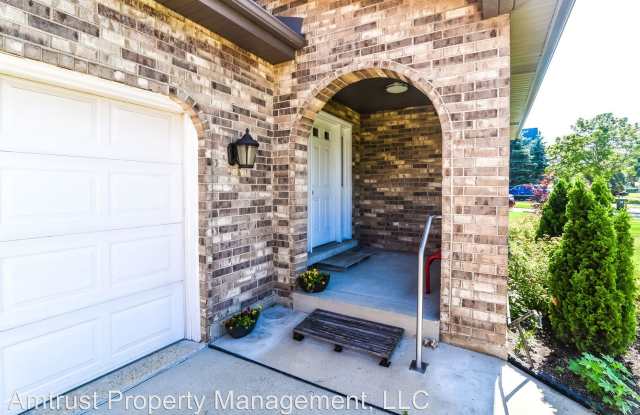 1308 Hallberg Lane Gallery 4