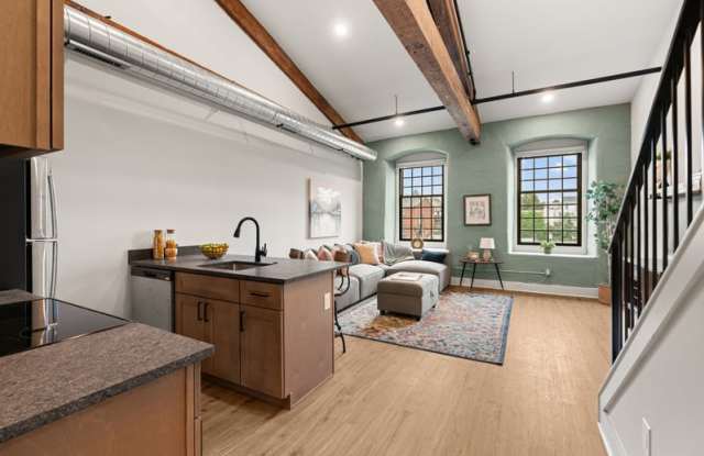 201 Leverington Avenue - 314 Gallery 4