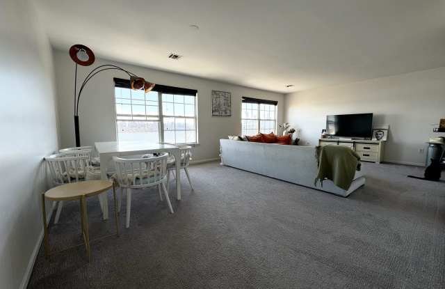 20 BERGEN RIDGE RD - 20 Bergen Ridge Road, North Bergen, NJ 07047