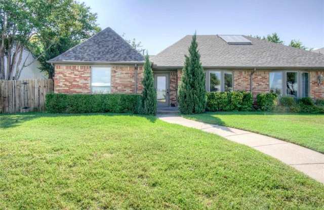 10630 Sandpiper Lane - 10630 Sandpiper Lane, Dallas, TX 75230