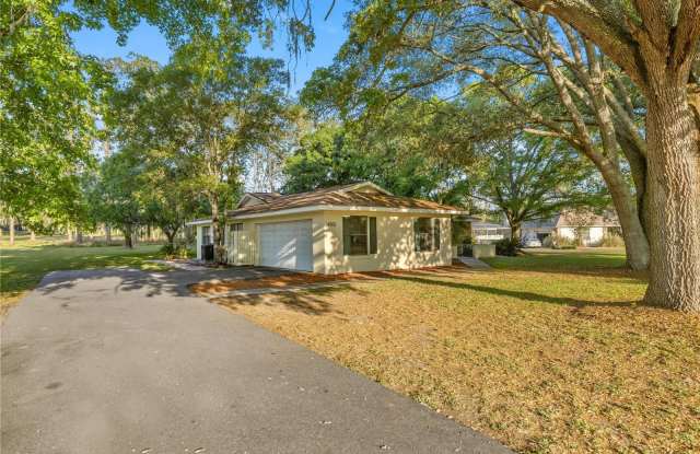 4568 NW 76TH COURT Gallery 2