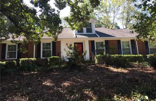 6925 Heatherford Drive Gallery 3
