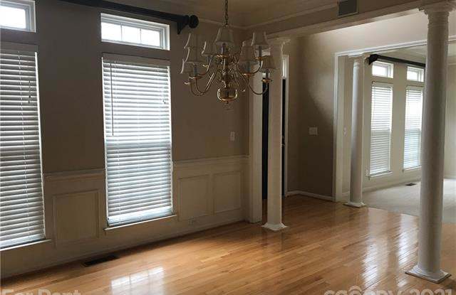15544 Donnington Drive Gallery 2