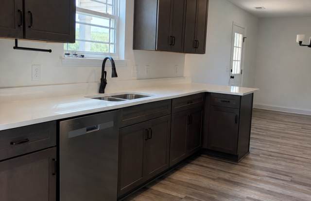3 Bedroom 2 Bathrooms Gallery 4