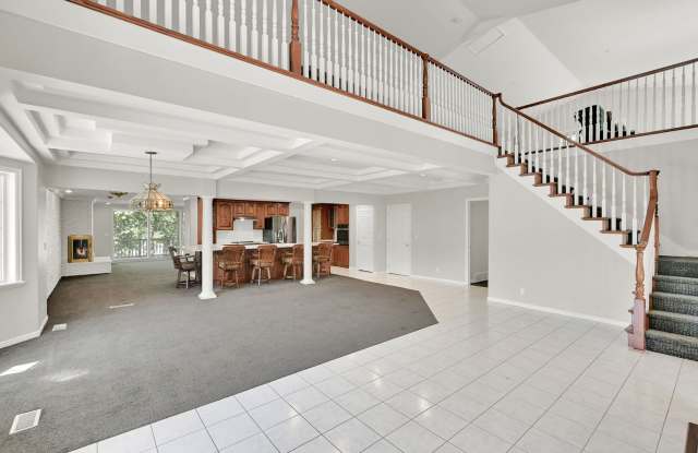 4050 Taylor Ave photos photos