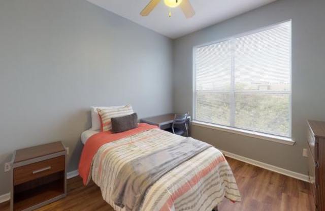 Quarters on Campus - 2222 Rio Grande Street, Austin, TX 78705