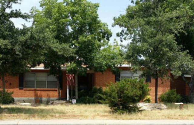 2403 21st St - 2403 East 21st Street, Odessa, TX 79761