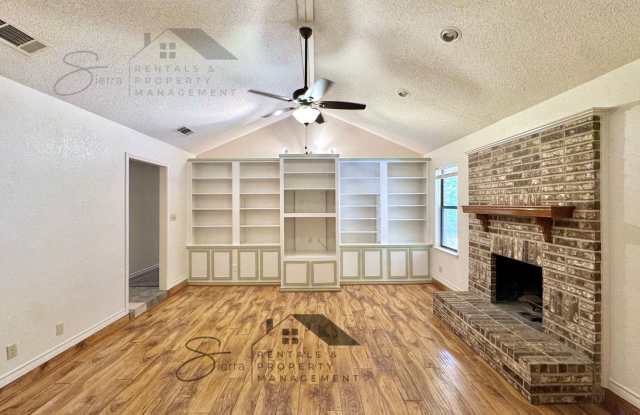 Spacious 3-Bedroom Home in Harker Heights with Fireplace & Privacy-Fenced Backyard! Gallery 4