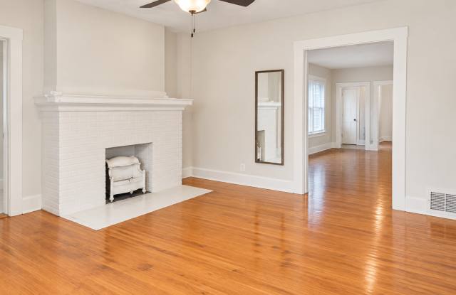 Discover classic charm and modern comfort at 4040 Ruckle! Gallery 3
