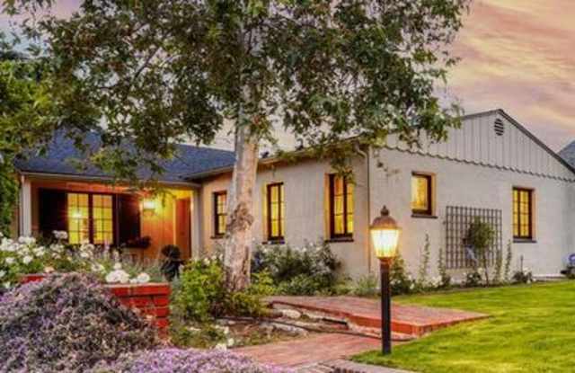 1016 West Roses Road photos photos