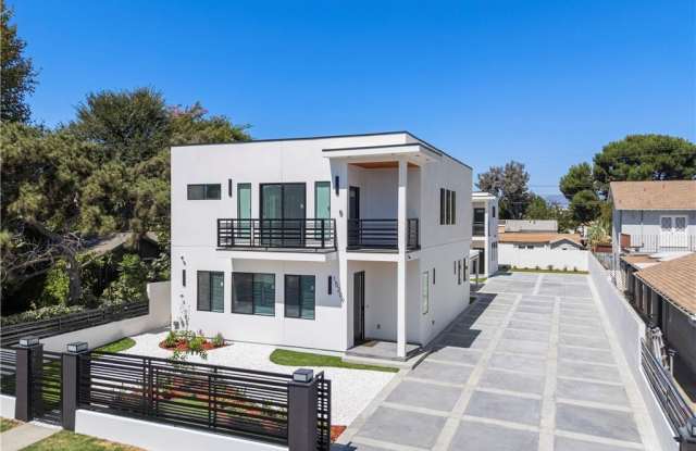 15209 Cohasset photos photos