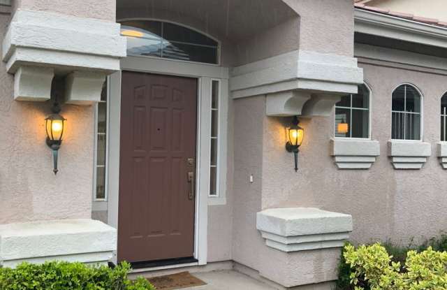 Easy Living in this Gated Comunity in the Heart of Folsom Gallery 1