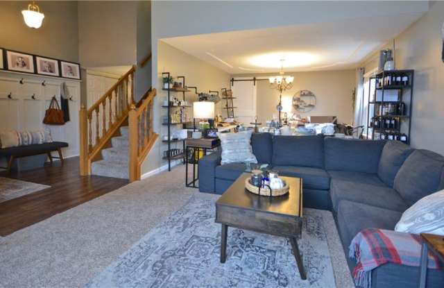 6233 Twyckenham Drive Gallery 4