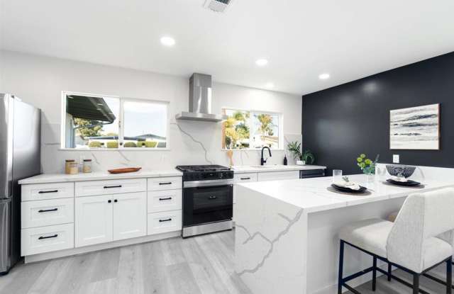 Charming Remodeled Home in Clairemont! Open Sat July 19th 10am-12pm photos photos