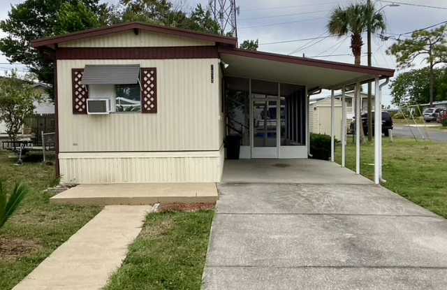 7032 Commons Boulevard Gallery 2