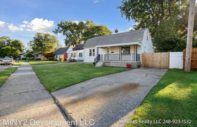 21730 Oakwood Gallery 2