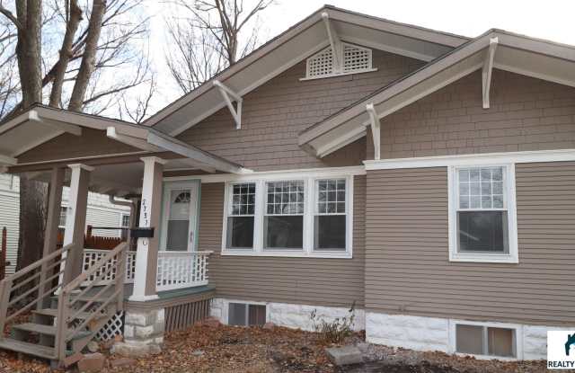 Quaint 2 Bedroom House for Rent photos photos