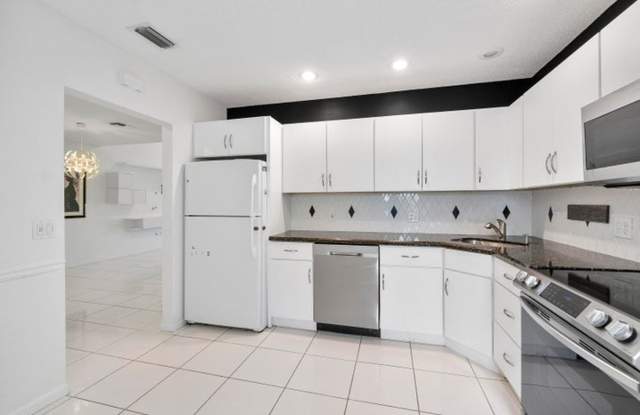 5153 Floria Drive V, Boynton Beach, FL 33437 photos photos