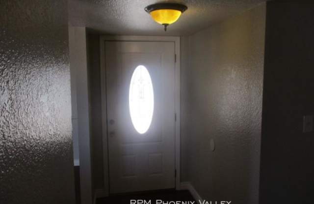 6338 W Sunnyslope Ln Gallery 3
